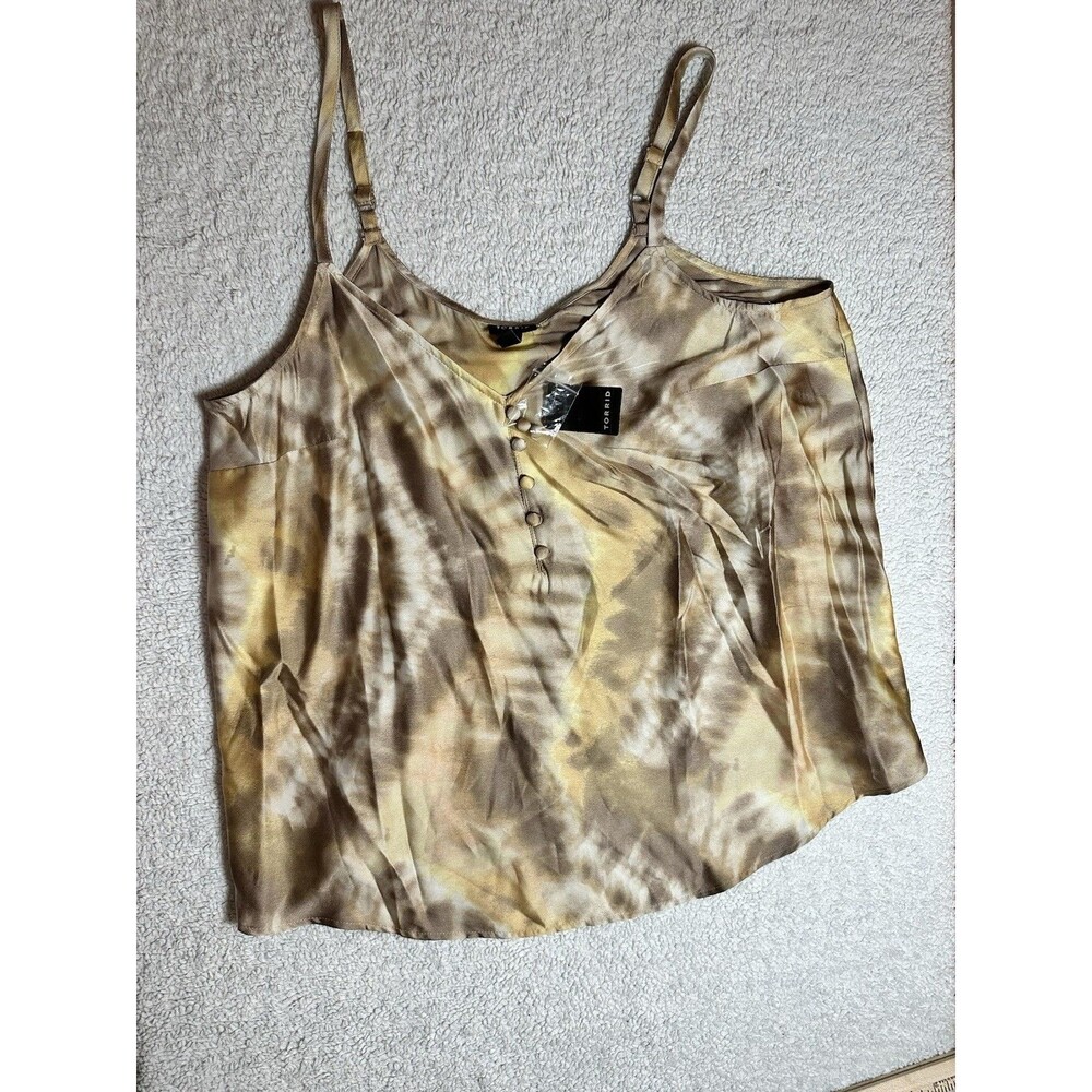 Torrid NWT Satin V Neck Cami Camisole Adjustable straps Buttons Sz 0 (L)